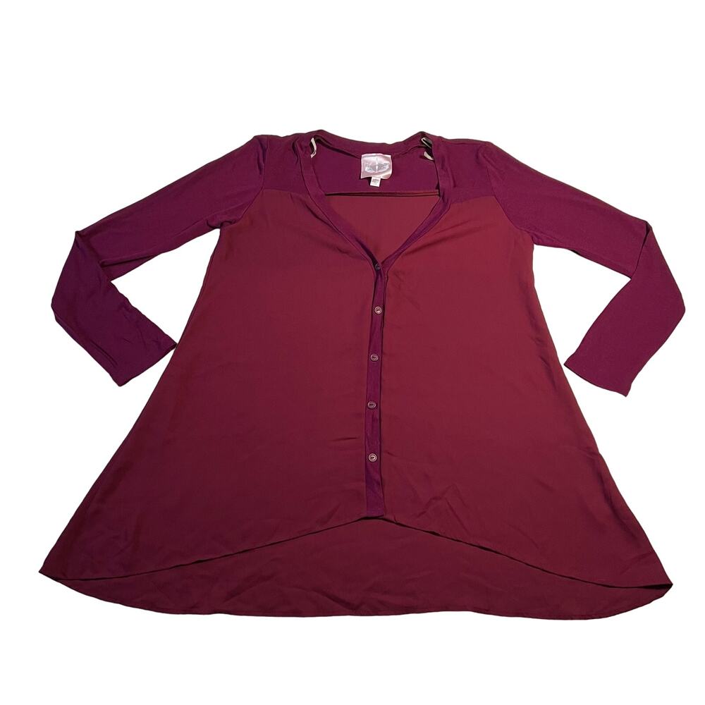 Romeo & Juliet Couture Mixed Media Button Down Tunic Top Size Small Lightweight